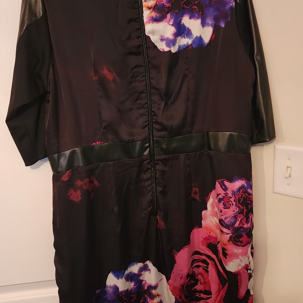 DRESS - Picture 2 of 8